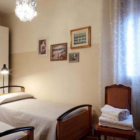 Appartamento Con 2 Camere E Garage Privato! Pádua Exterior foto